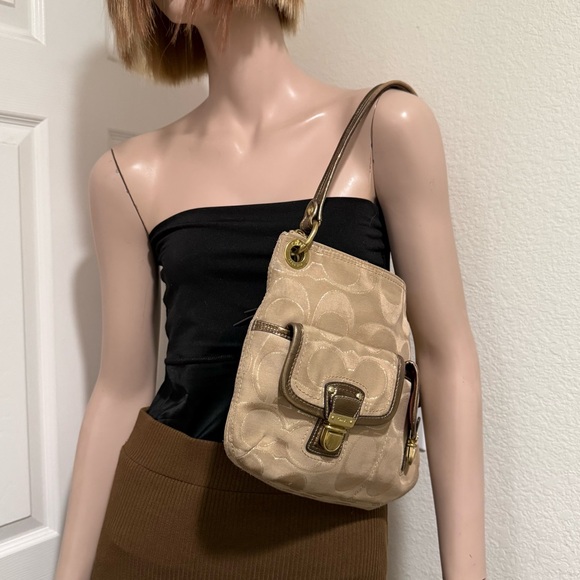 COACH 18980 Poppy Metallic Signature Canvas Push Lock Front Pocket Shoulder Bag - Picture 4 of 16